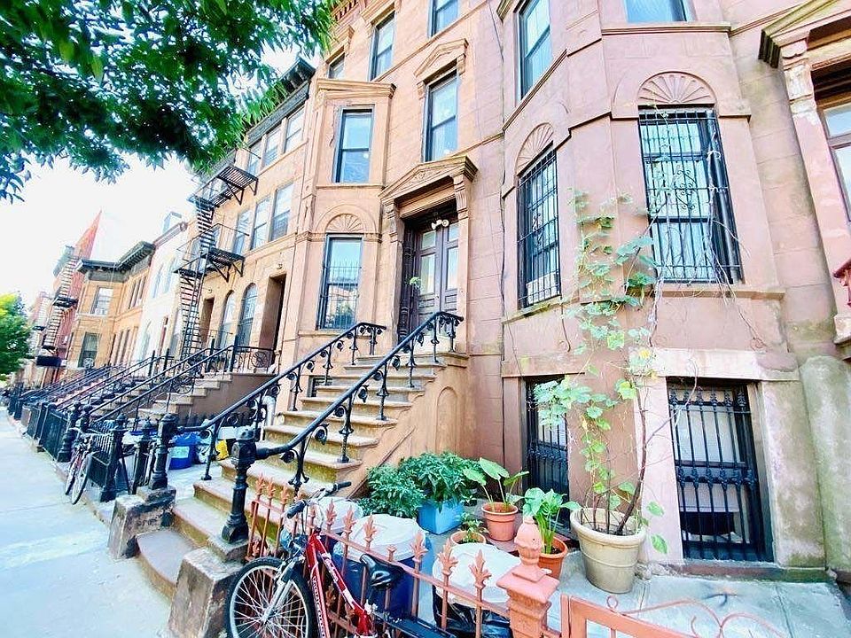 1st image of 114 Jefferson Ave APT 2