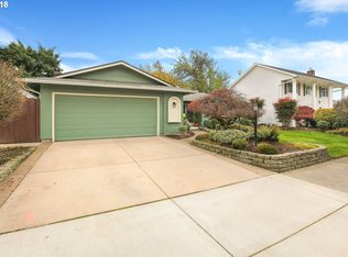 1445 Vera Dr, Springfield, OR 97477