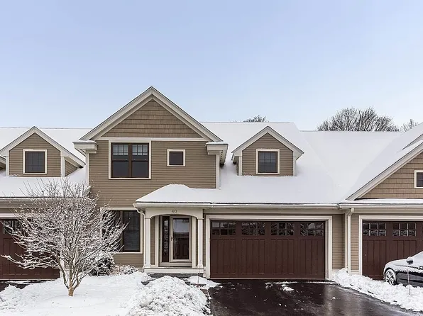 40 Graystone Cir Unit 40, Winchester, MA 01890