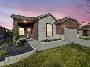 8617 Sandy Park Dr, Fort Worth, TX 76179