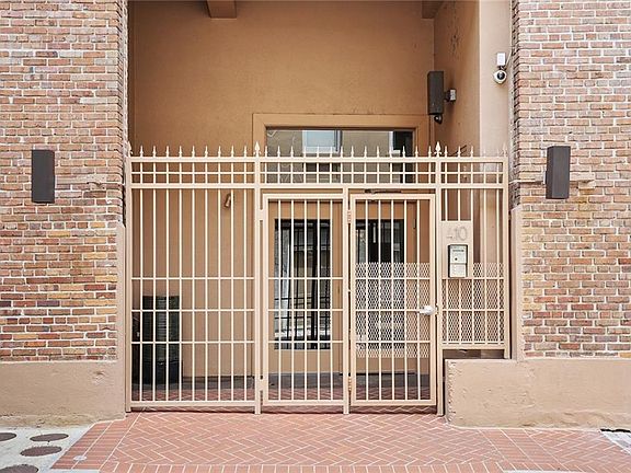 3rd image of 410 Natchez St APT 9