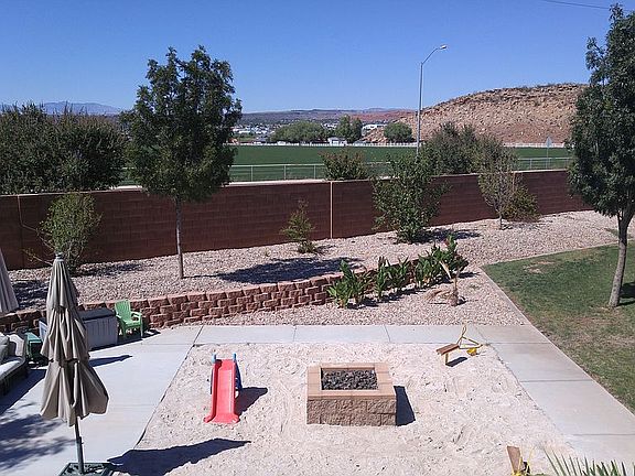 2nd image of 1878 S Mojave Dr