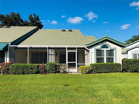 4th image of 746 Connemara Ct