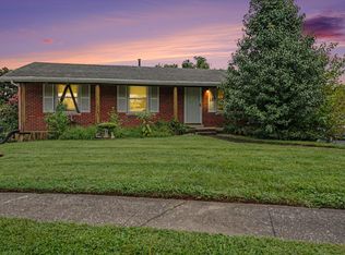 389 Spring Station Ct, Lexington, KY 40505
