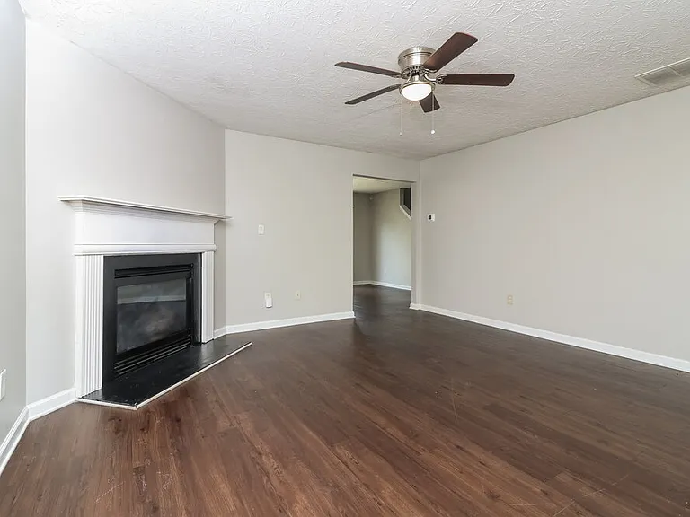 271 Springbottom Ct — Photo 6