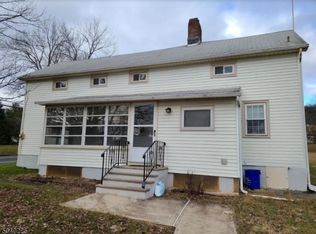 802 Chimney Rock Rd, Martinsville, NJ 08836