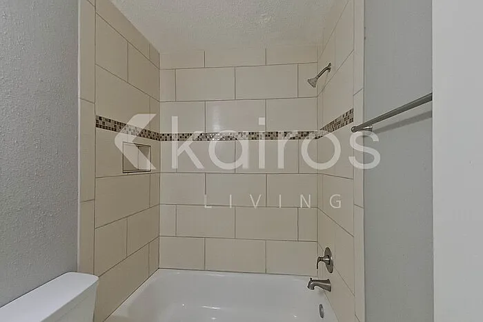 24138 Landing Way Dr — Photo 13