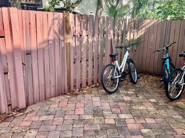 8707 Bay Ct, Cape Canaveral, FL 32920