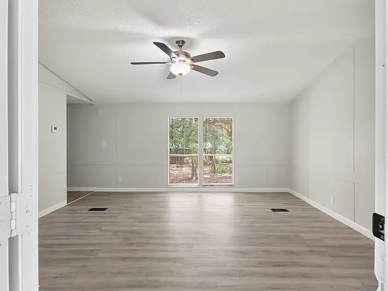 25494 Deepwood Dr #B — Photo 6