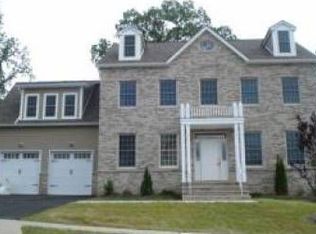 180 Woodland Ave, East Orange, NJ 07018