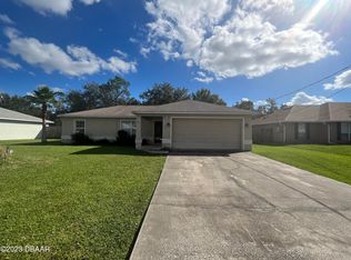28 Wood Arbor Ln, Palm Coast, FL 32164