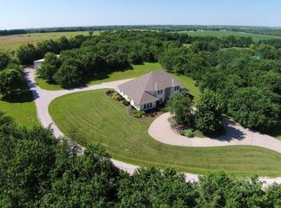 19600 Pflumm Rd, Bucyrus, KS 66013