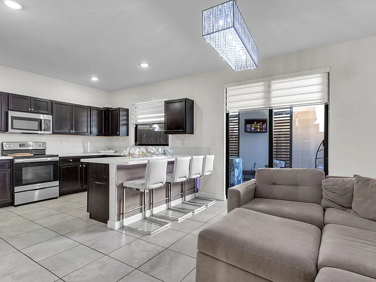 11413 SW 252nd St — Photo 11