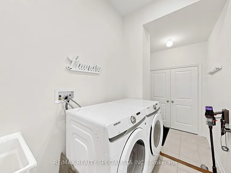 250 Chippewa Ave — Photo 21