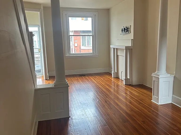 3022 Agate St — Photo 2