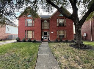 5118 Barton Creek Dr, Pasadena, TX 77505