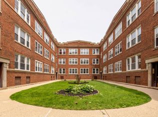 7502 N Hoyne Ave #2110-2, Chicago, IL 60645