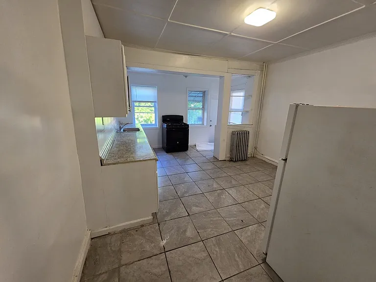 1513 N Ellamont St #A — Photo 6