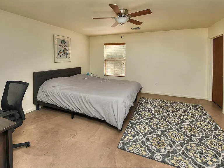 832 E Lester St — Photo 9