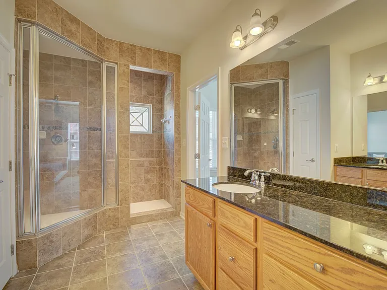 940 Hall Station Dr — Photo 18