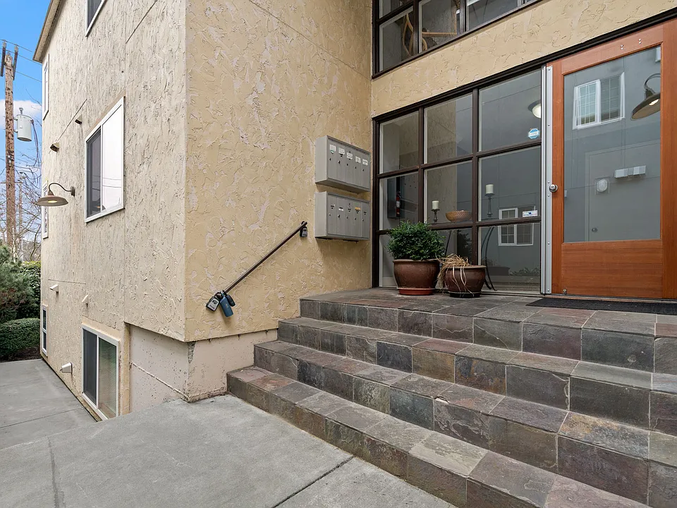 3626 14th Ave W