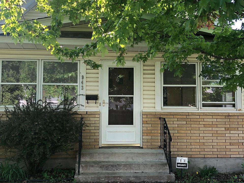 1st image of 943 Smith Ave S