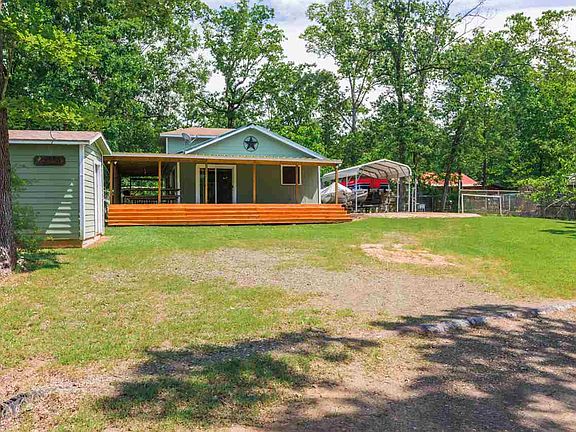 3rd image of 251 County Road 4782 N