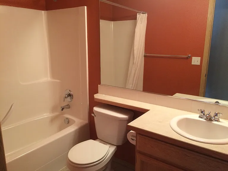 1900 Leanne Ave — Photo 14