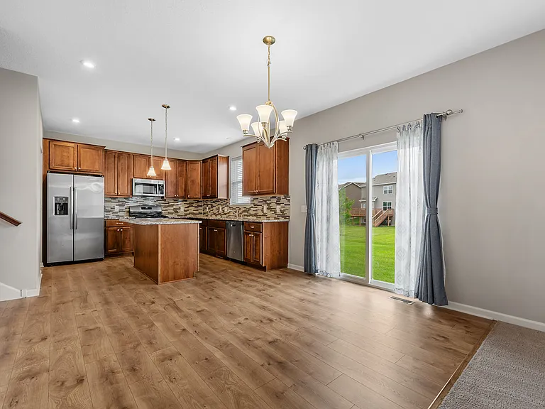 18109 Glacier Way — Photo 12