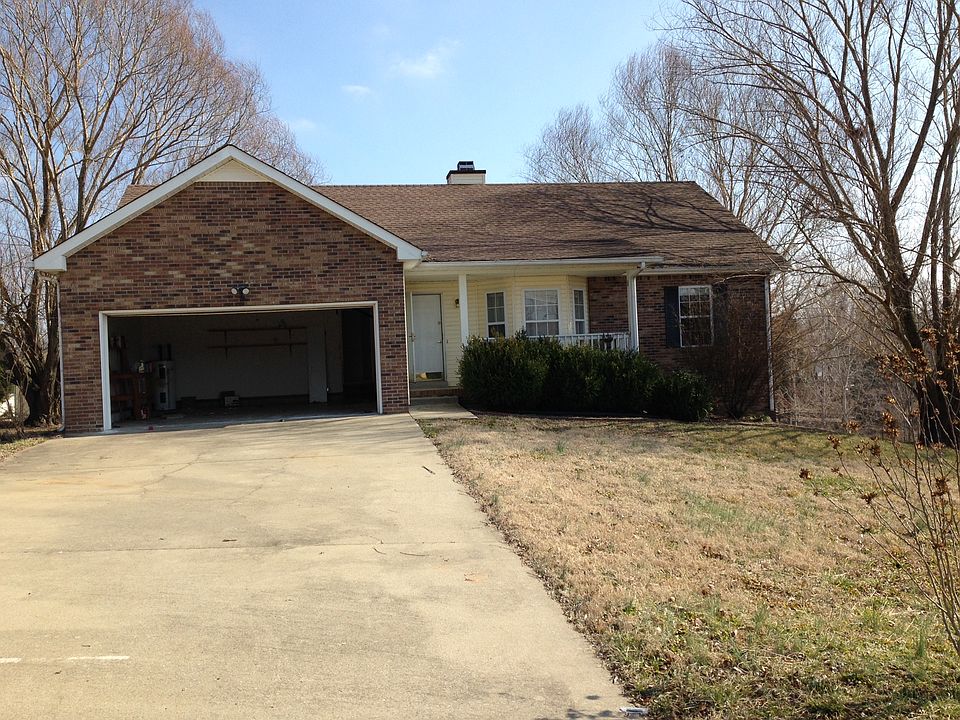 1st image of 1905 Roscoe Dr