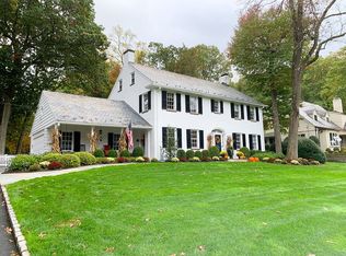 30 Old Chester Rd, Essex Fells, NJ 07021