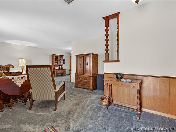 4th image of 3939 Lakeview Dr