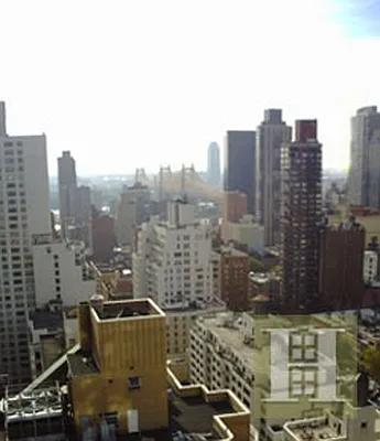 Rented by Halstead Real Estate | media 16