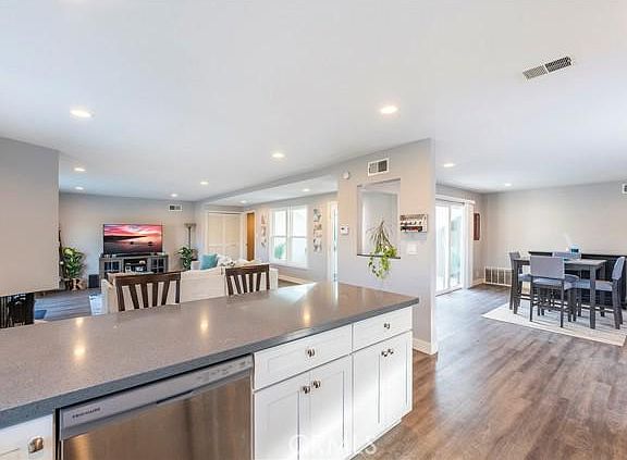3rd image of 19362 Worchester Ln