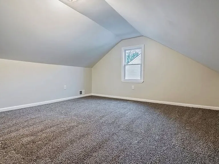 531 Spencer Rd — Photo 7