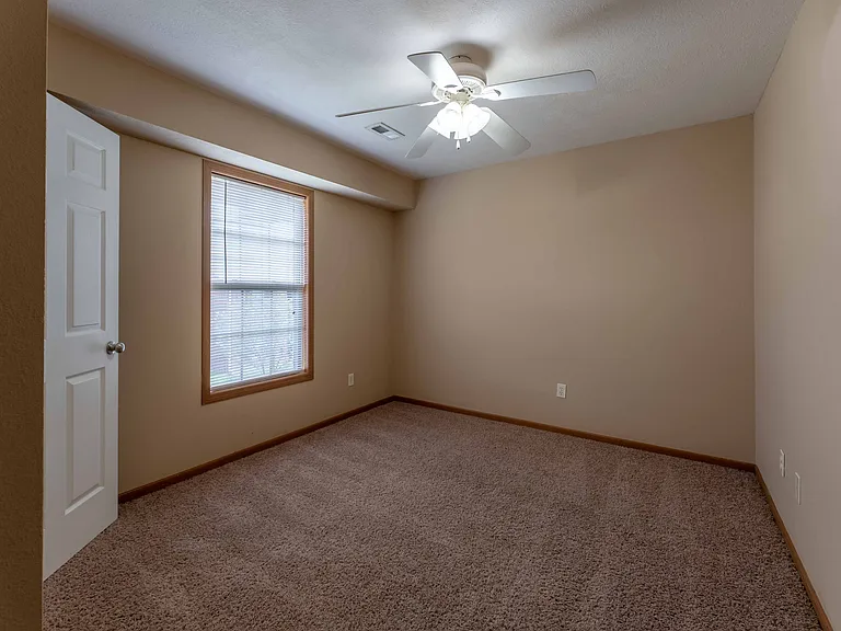 Oakwood Heights Townhomes — Photo 142