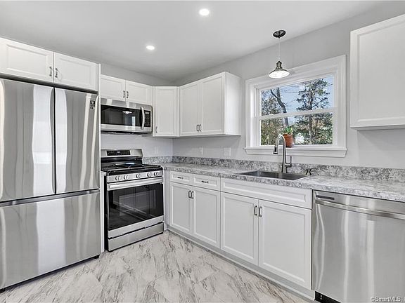 3rd image of 168 New Haven Ave