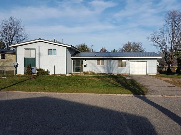3rd image of 7 Bridget Cir