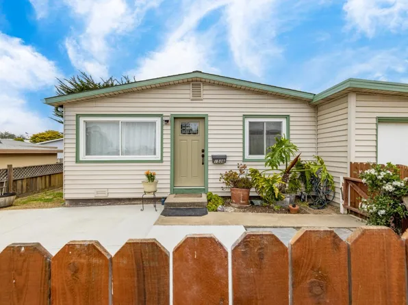 1536 Soto St, Seaside, CA 93955
