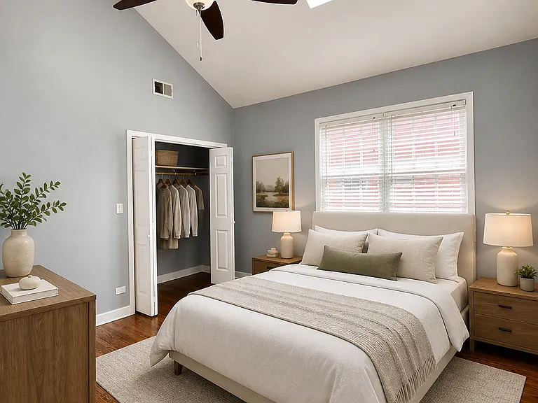 2352 W Harrison St #4 — Photo 8