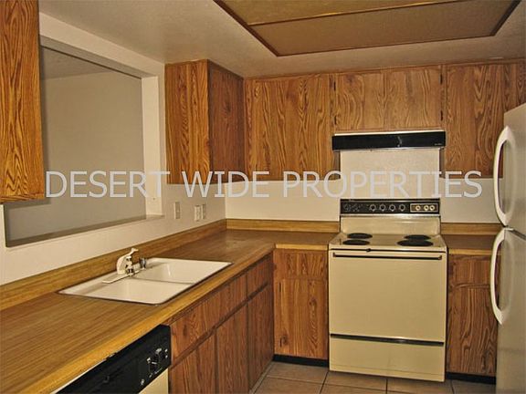 4th image of 616 W Fordham Dr