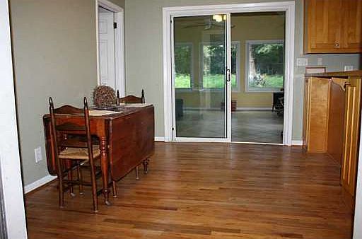 5th image of 2407 Princess Ln SE
