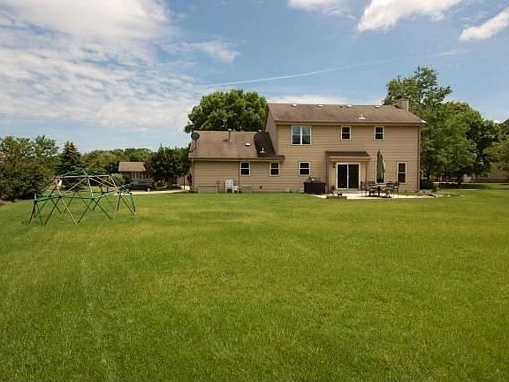 3rd image of N108W16570 Carrington Cir
