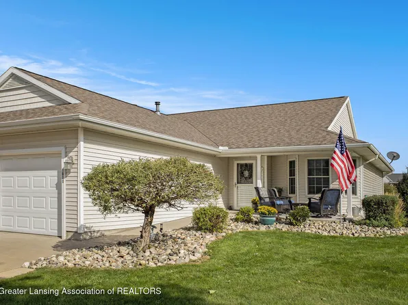 1020 Randy Lane St, Saint Johns, MI 48879