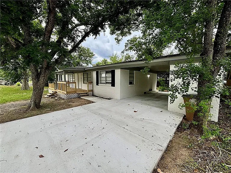 466 Pinehill Dr — Photo 13
