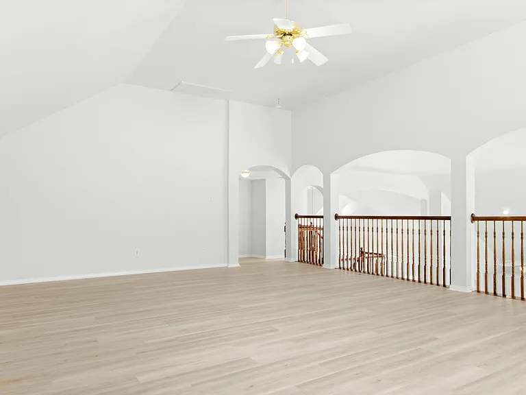 3131 Atrium Dr — Photo 6