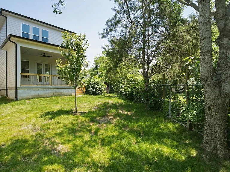 731 Croley Dr #A — Photo 33