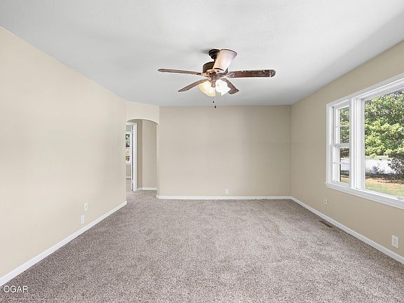 2nd image of 2802 E Markwardt St