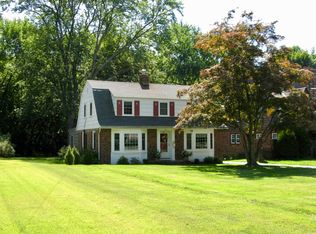 180 Old Mill Rd, Middletown, CT 06457
