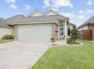 104 Lukes Hollow Ln, Lafayette, LA 70508